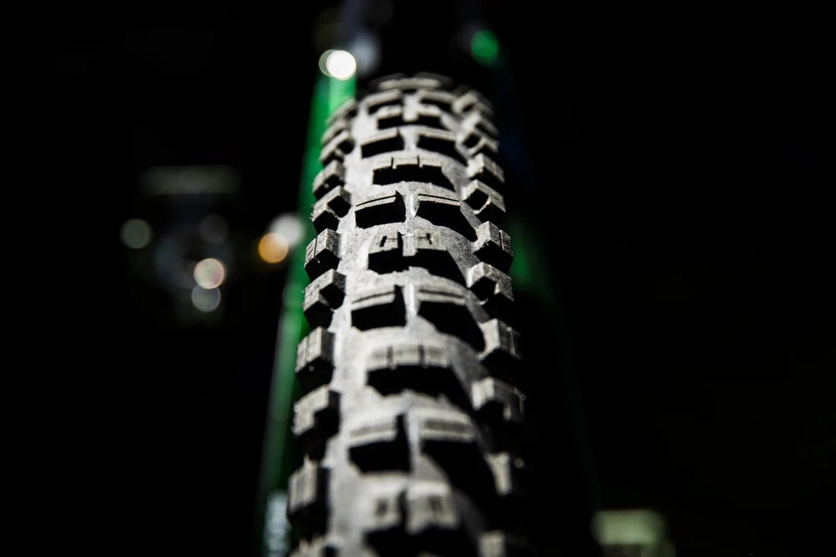 Maxxis Minion DHR II, 3CG, EXO+, TR, 27.5x2.4WT - MTB Renkaat - | Bikexpert
