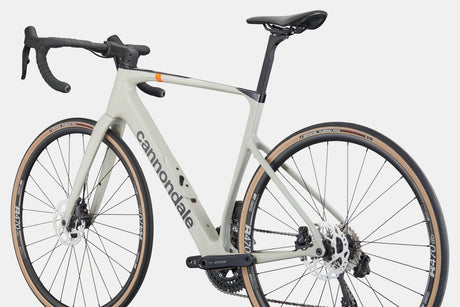 Cannondale Synapse Carbon 4 - Maantiepyörät - Chalk - 44 - | Bikexpert